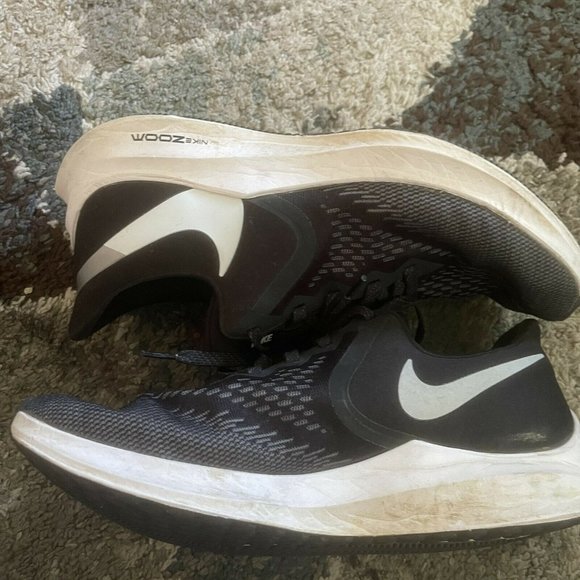 Nike Zoom Winflo 5 Black Men Running Shoes Sneaker - Picture 3 of 8